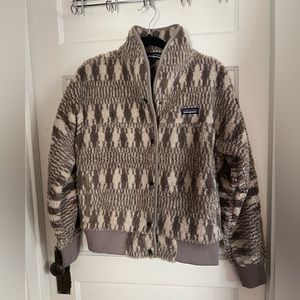 Women’s Patagonia Jacket - Size Medium - Never Worn
